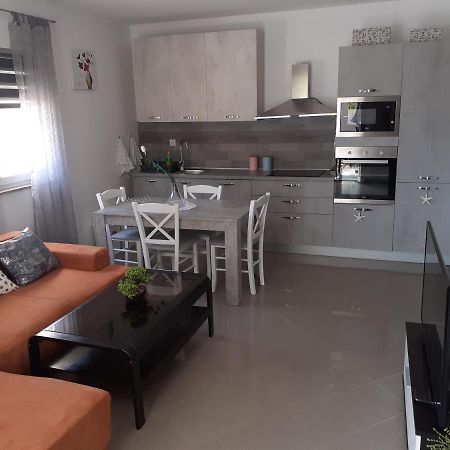 Apartman Nada Ližnjan Exterior foto